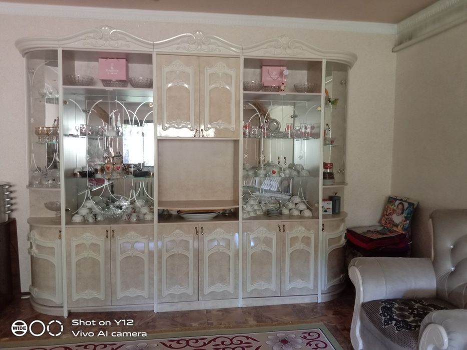 Сервант. Срочно. Торг!