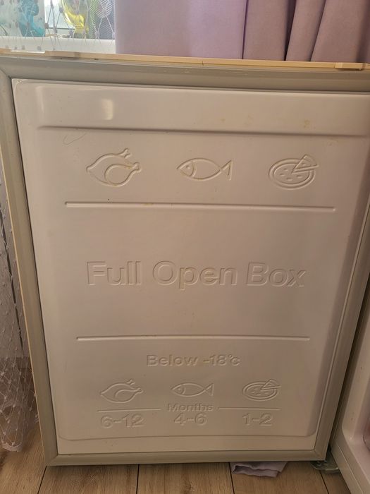 В отличном состоянии холодильник