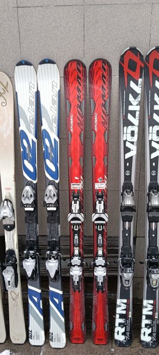 Продавам сноубордове,обувки, ски, калъфи  от Швейцария
