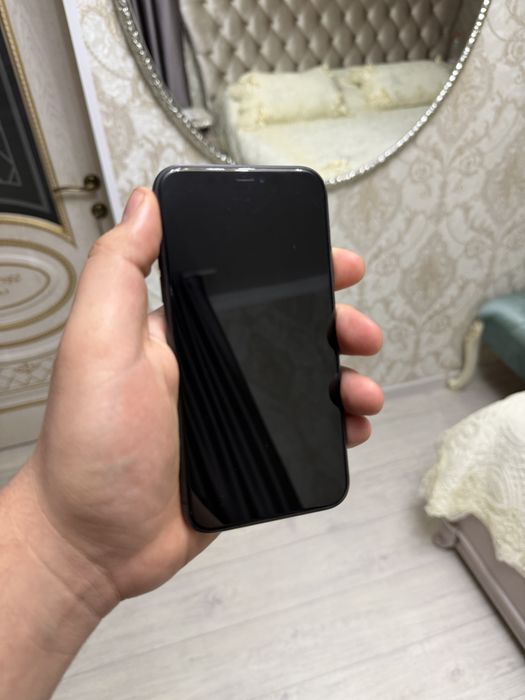Продам Айфон 11/128