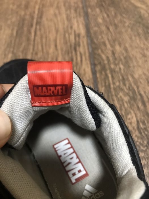 Кроссовки детские