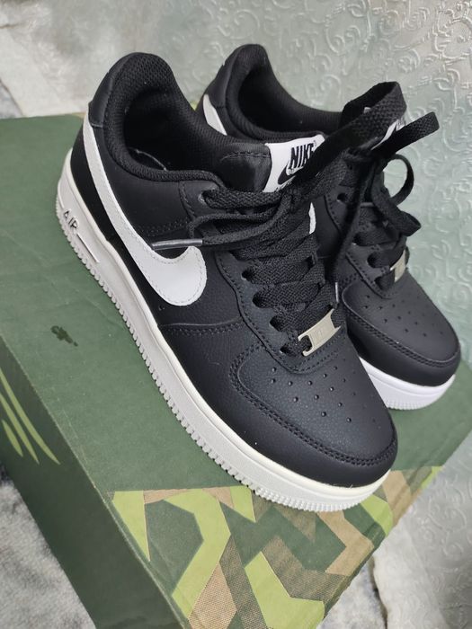 Nike Air Force 1 07