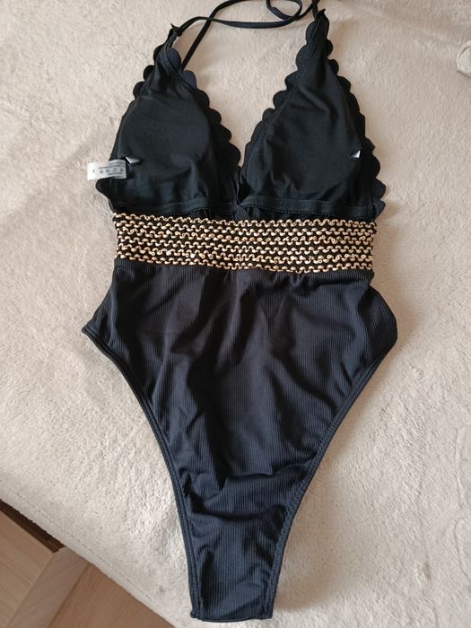 Дамски цял  бански