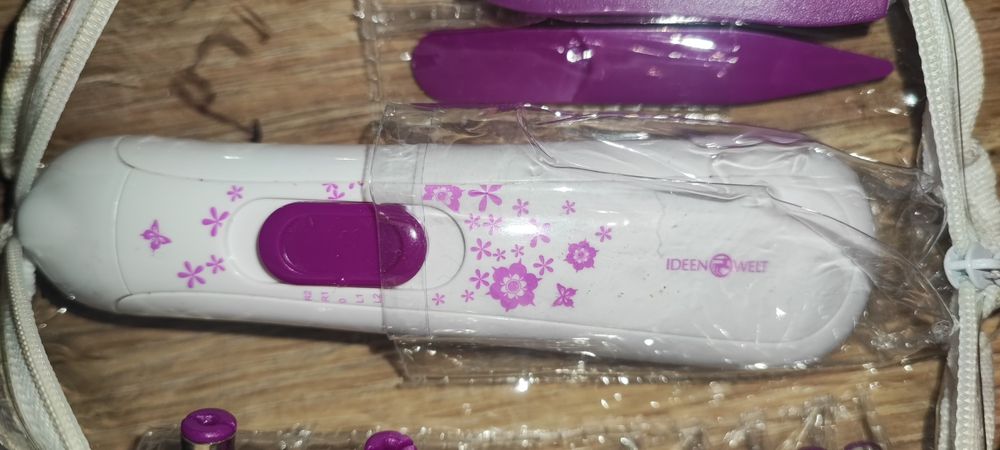 Сет за маникюр и педикюр