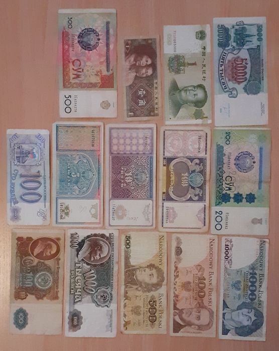 Купюры монеты продам