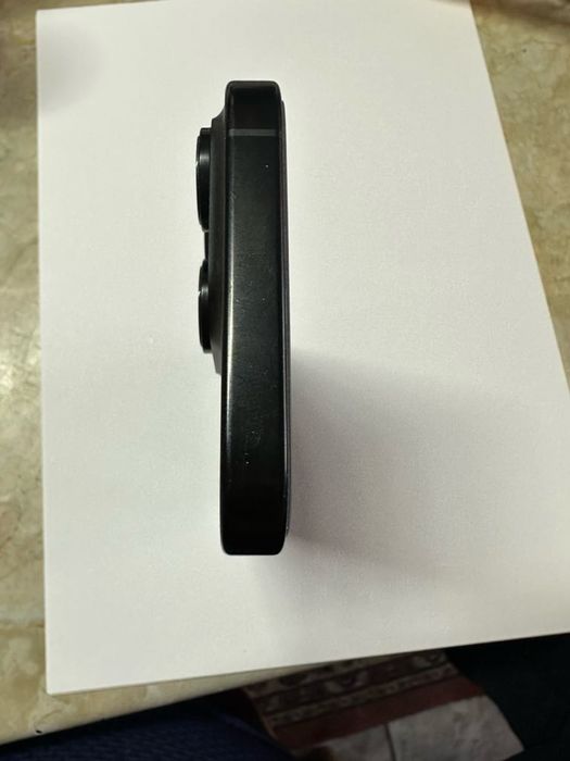 Vand iphone 16 pro Black Titanium