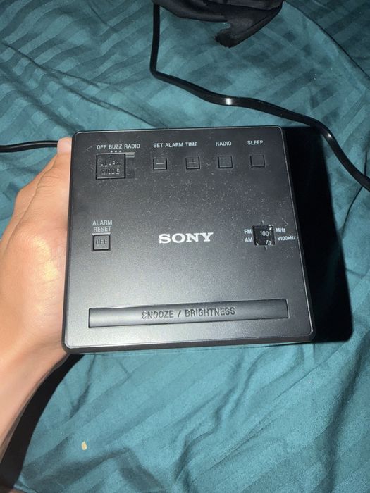 Vand sony icf-c1