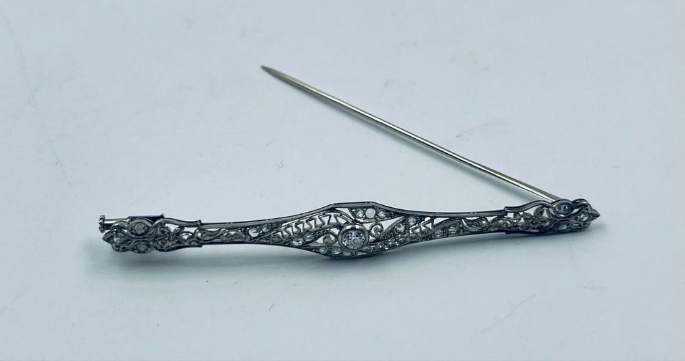 Златна винтидж брожка 18к злато с диаманти