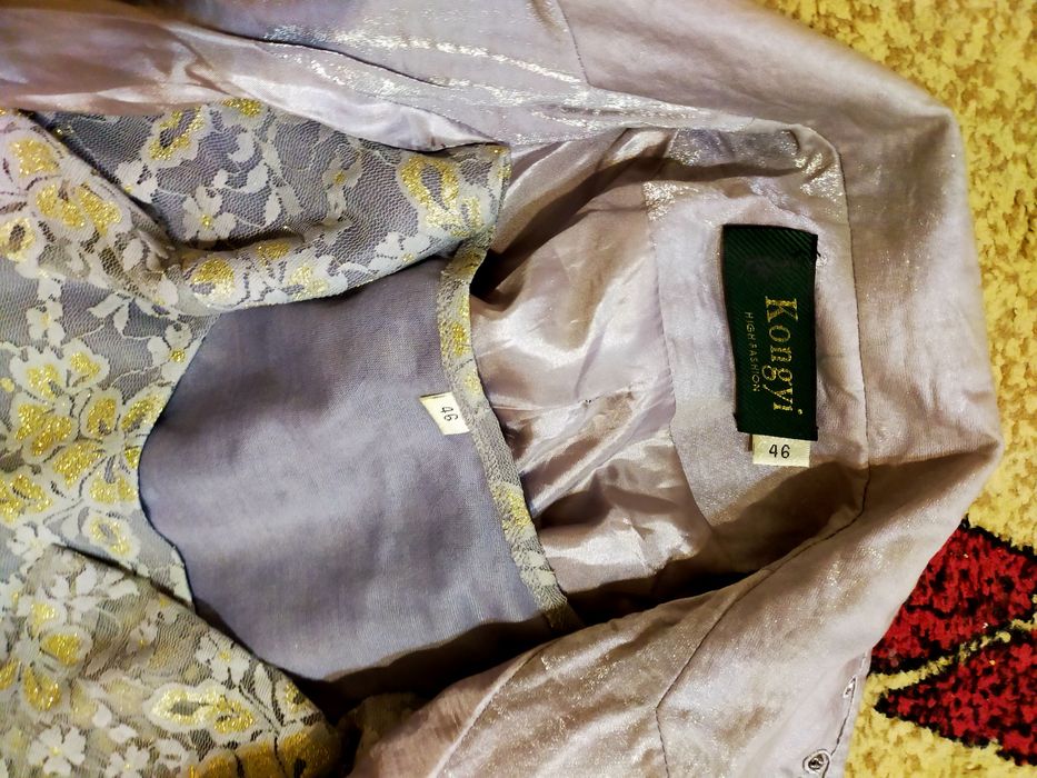 Кастьюм женский ,тройка