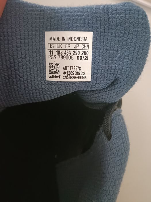 Adidași Adidas măsură 45