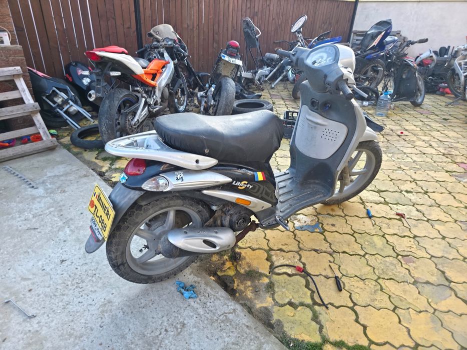 Cadru cu acte Piaggio Liberty, carte RAR, ITP, fiscal