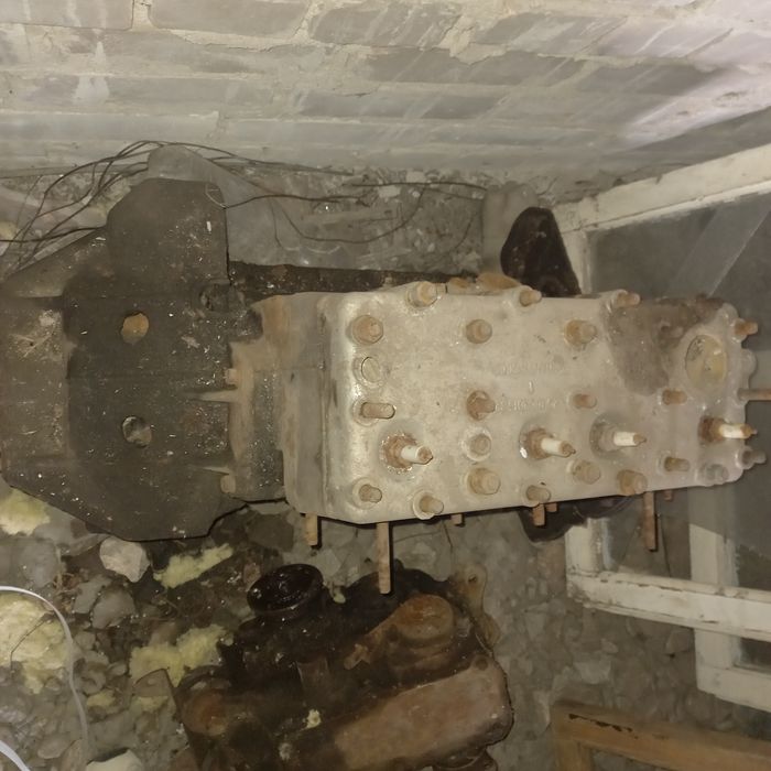 Блок и раздатка на двигателя газ 69