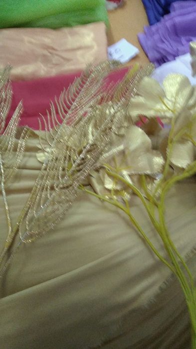 Продам искусственные цветы свадебные