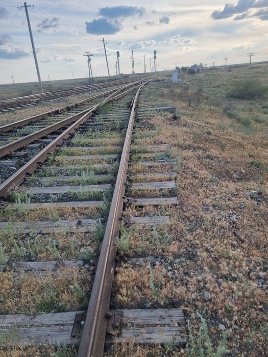 Рельс продается с основанием