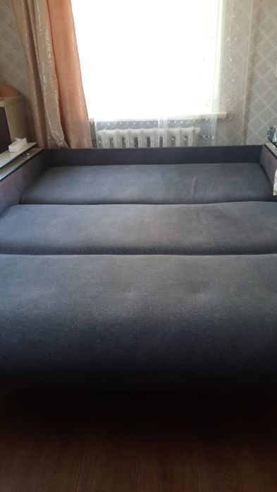 Диваан срочна продам