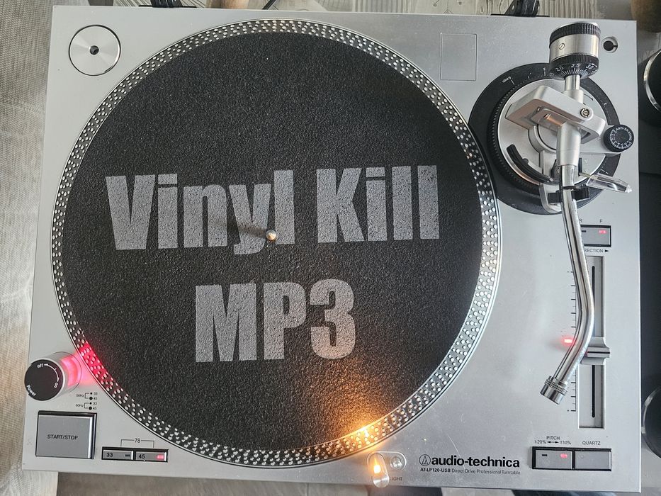 Vând Turntable-uri DJ Audio-Technica AT-LP120-USB + Reloop 2000 MK2

Audio-Technica AT-LP120-USB + Reloop

RP-2000 MK2