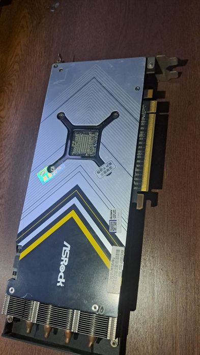 Видеокарта RX5700XT