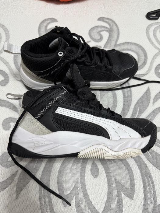 Adidasi Puma marimea 36