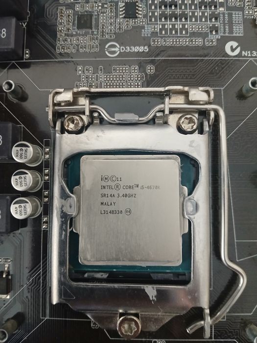 Placa de baza , procesor și ram