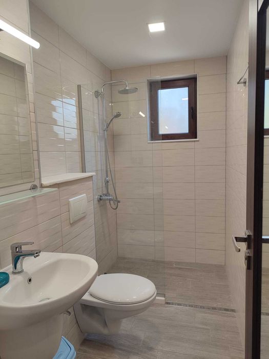 Дава се под наем Тристаен апартамент в Пловдив, Кючук Париж - 85 кв.м за 612 € - Снимка #5