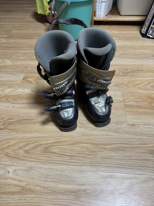 Ботинки для лыж