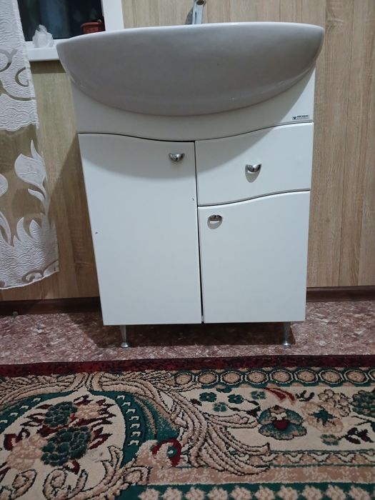 Продам шкафчик для ванной