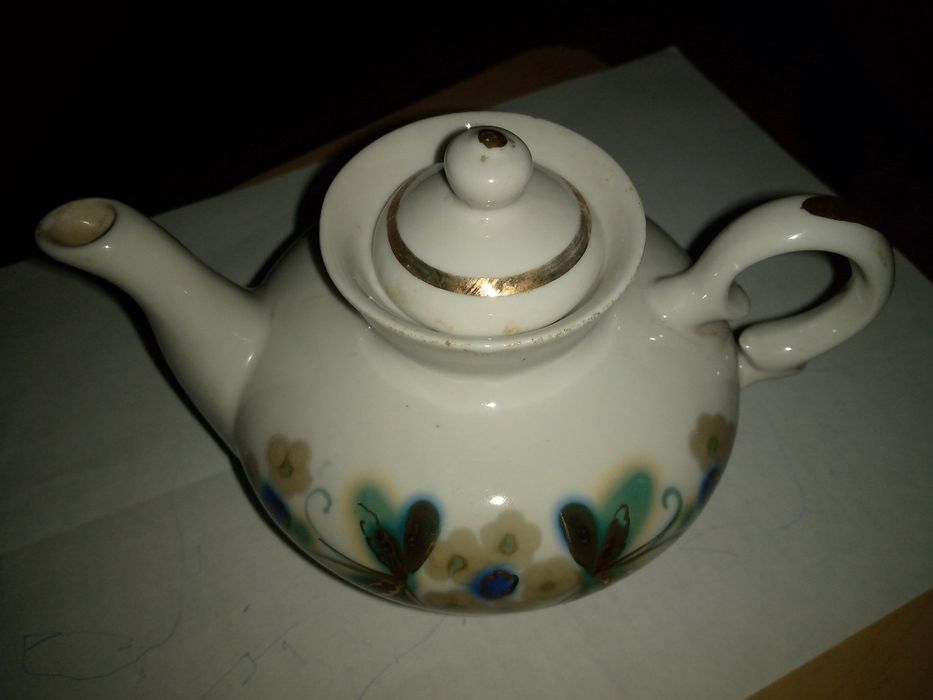 Фарфоровый заварник