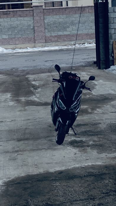 Макси мопед лия мотор на учетте