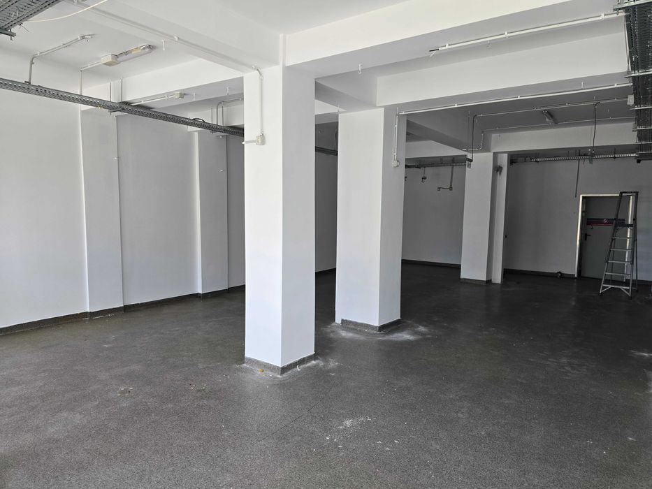 Spatiu comercial de inchiriat intersectia Sanitas