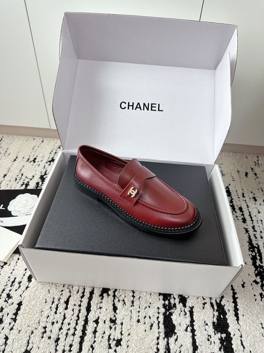 Pantofi loafer Prada, piele naturala