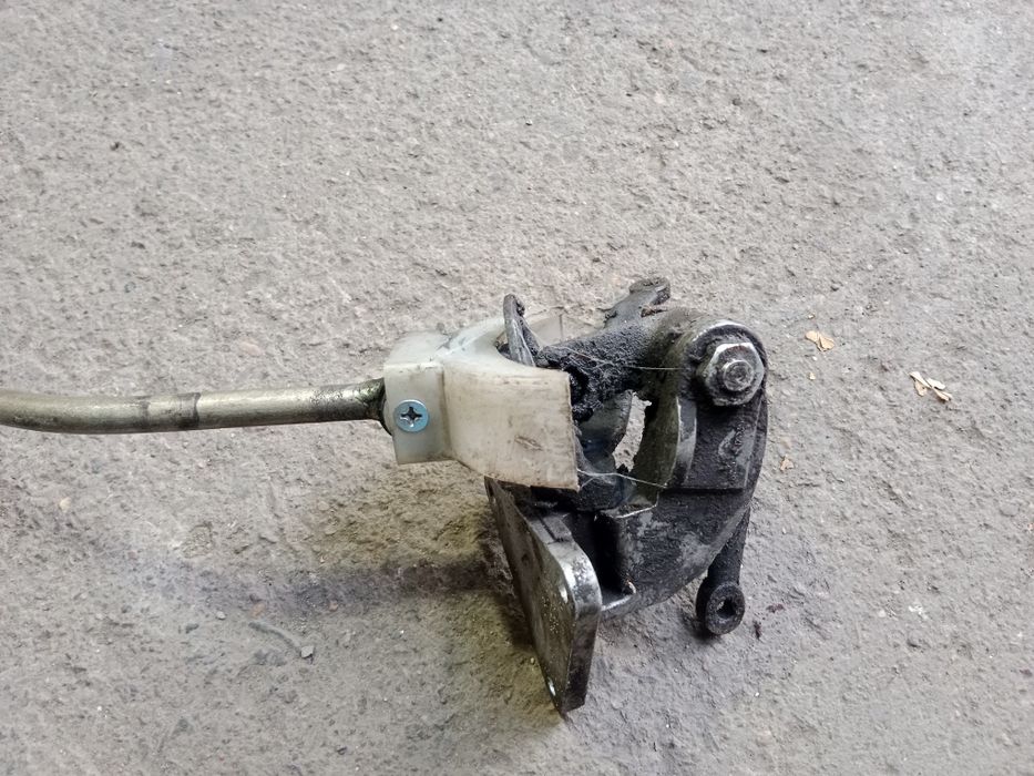 Автозапчасти автомашины