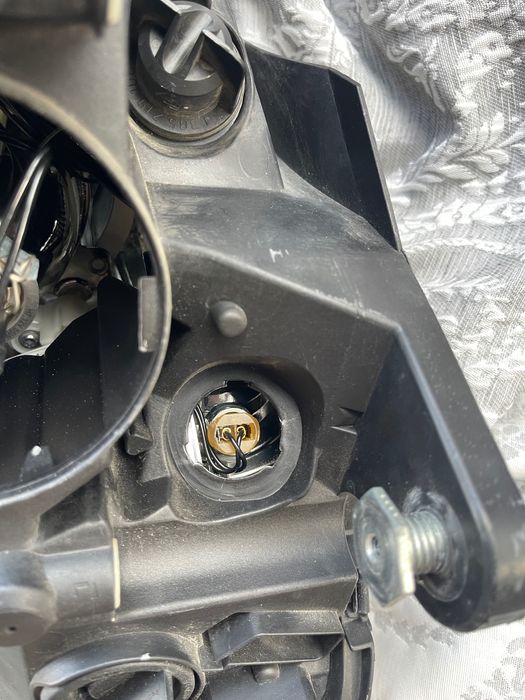 Фарове Mercedes W204 C Class