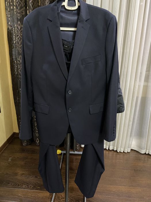Новый мужской костюм тройка из Турции
