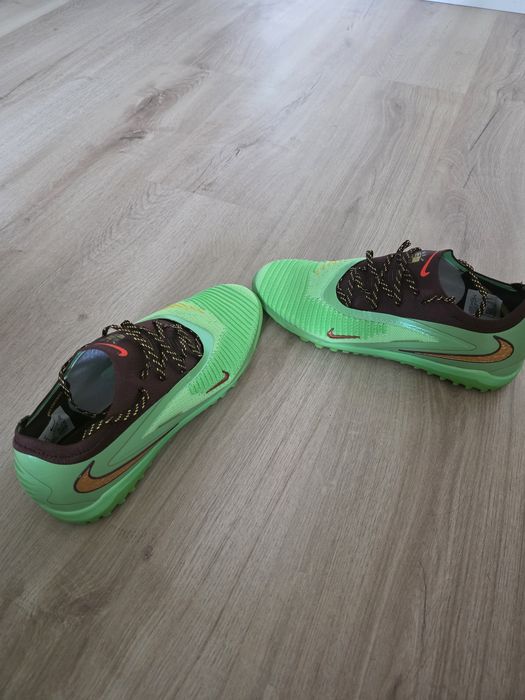 Nike x Travis Scott adidasi de fotbal