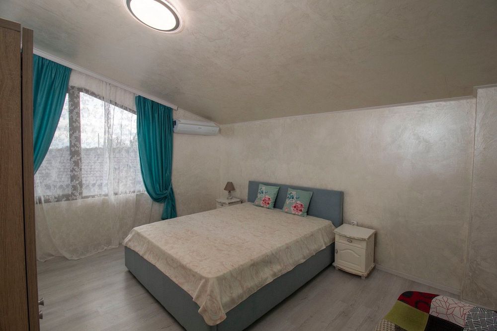 Къща с 4 спални дългосрочно