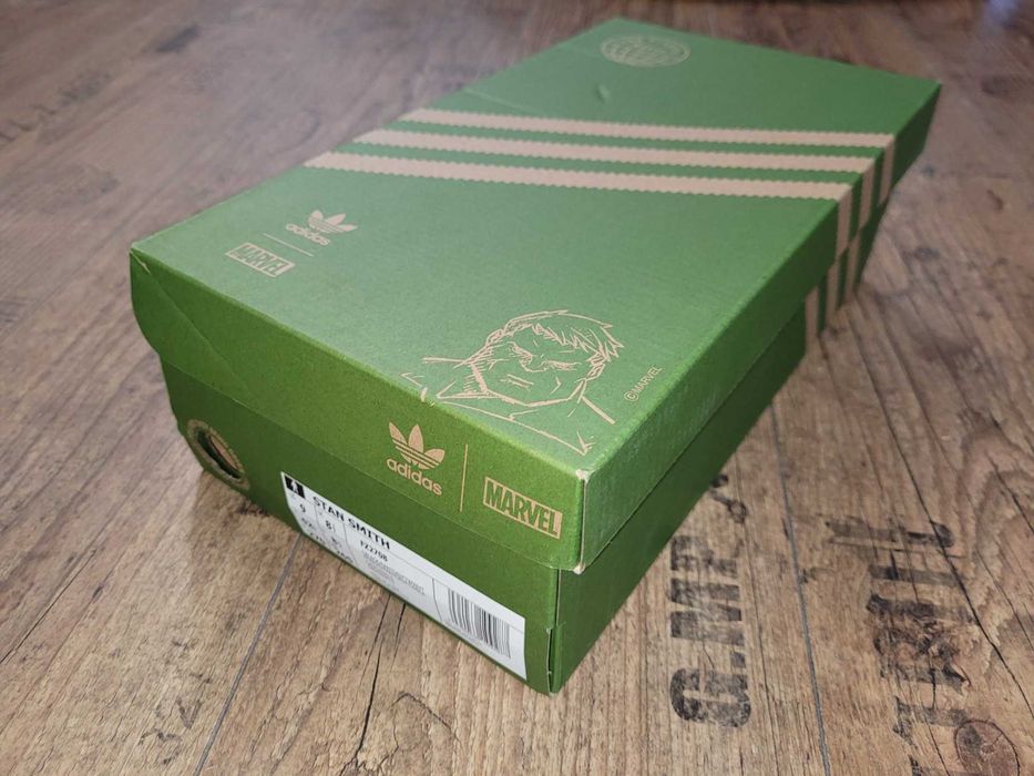 Оригинални Маратонки *ADIDAS STAN SMITH & MARVEL HULK * EU44