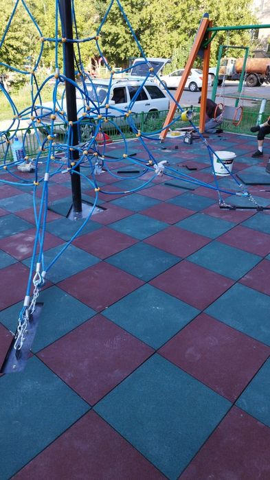 Тартан резиновый покрытие