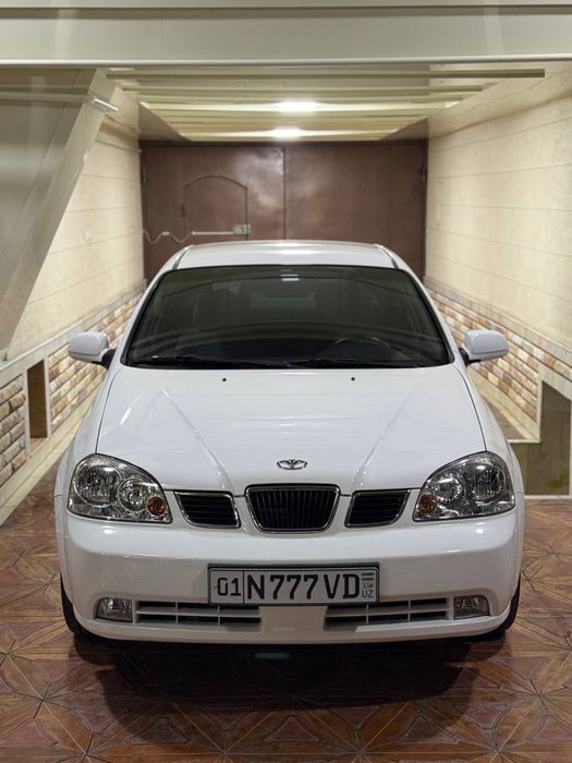 Lasetti Sotiladi 60000 km yurgan