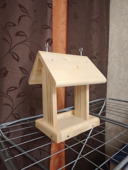 Кормушка для птиц
