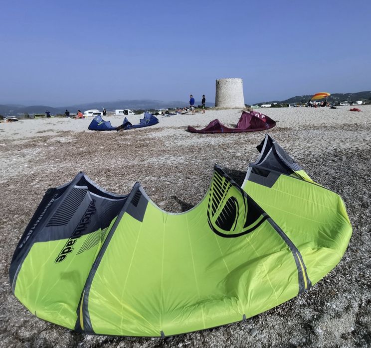Zmeu si bara kitesurf kiteboard Cabrinha Switchblade 14m
