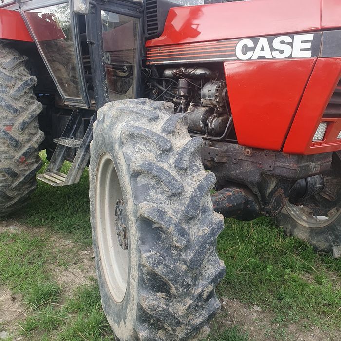 De vanzare tractor case 80cai 4 ×4