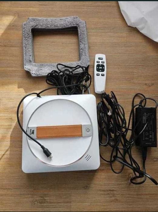 Robot de curatat geamuri