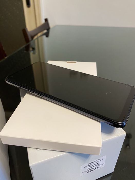 Oppo reno 8T full box arată bine păstrat cu grijă