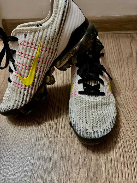 Nike vapormax alb