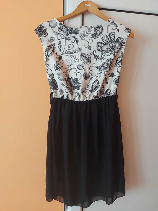 Дамски рокли по 20лв