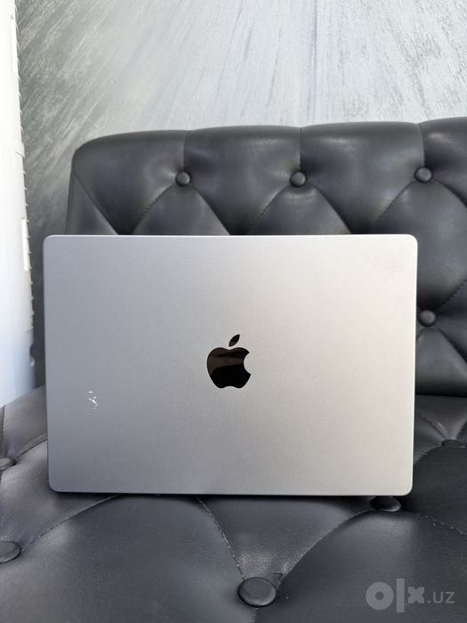 Apple MacBook Pro M2 Pro 2023 в хорошем состоянии