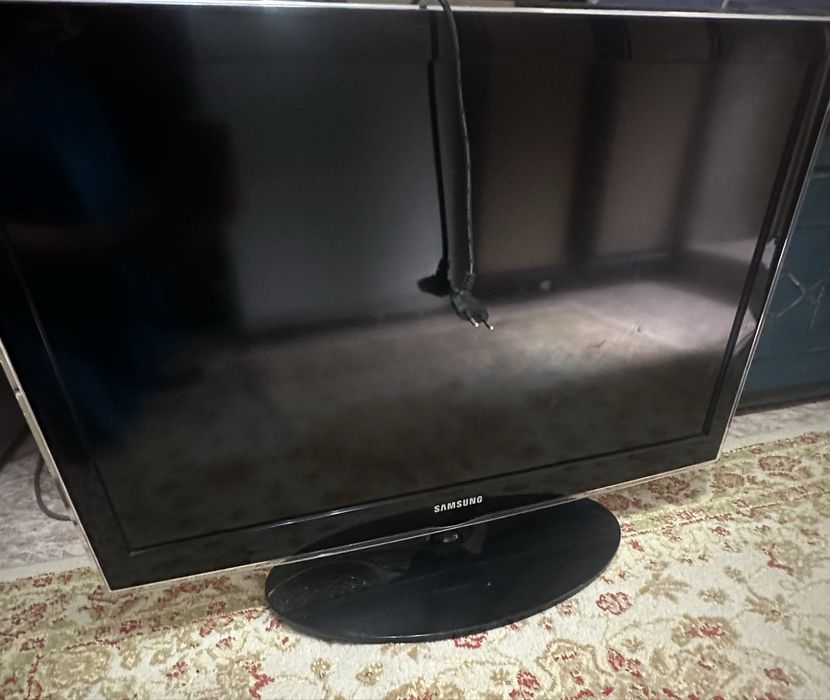 Телевизор samsung