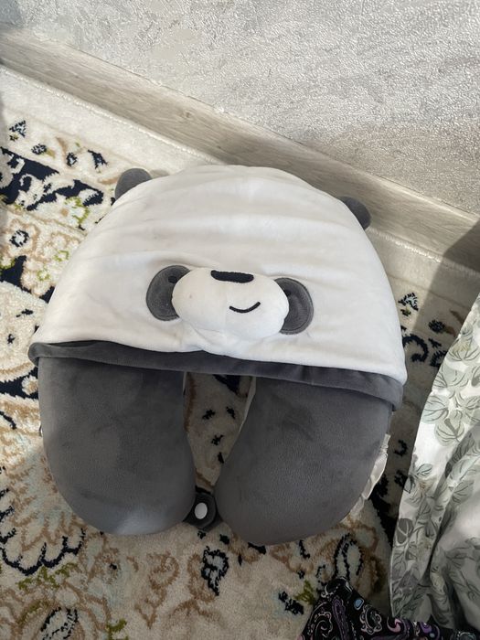 Продам подушка-подголовник "Панда"