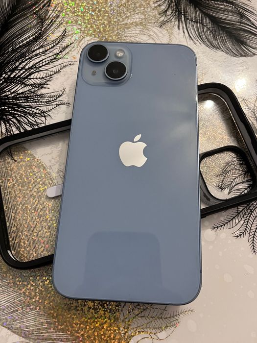 Se vinde iPhone 14 Plus 128 GB blue
