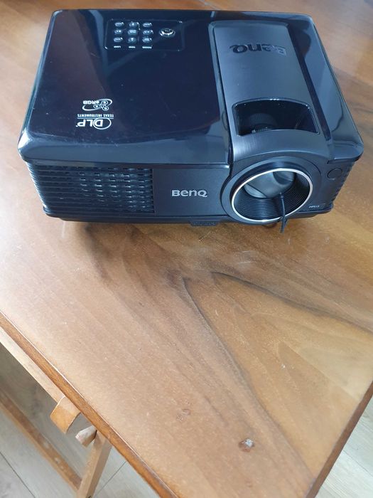Videoproiector BenQ MP515